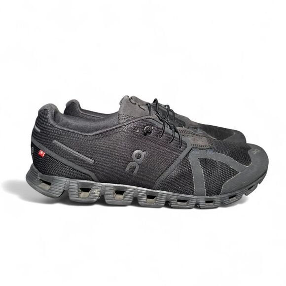 On Cloud Men’s Running Shoes Size 11M Black Swiss Engineering Lightweight - Picture 1 of 6